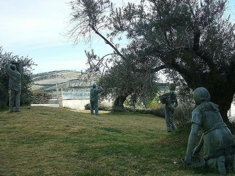 Hostal Los Claveles Баэна Экстерьер фото